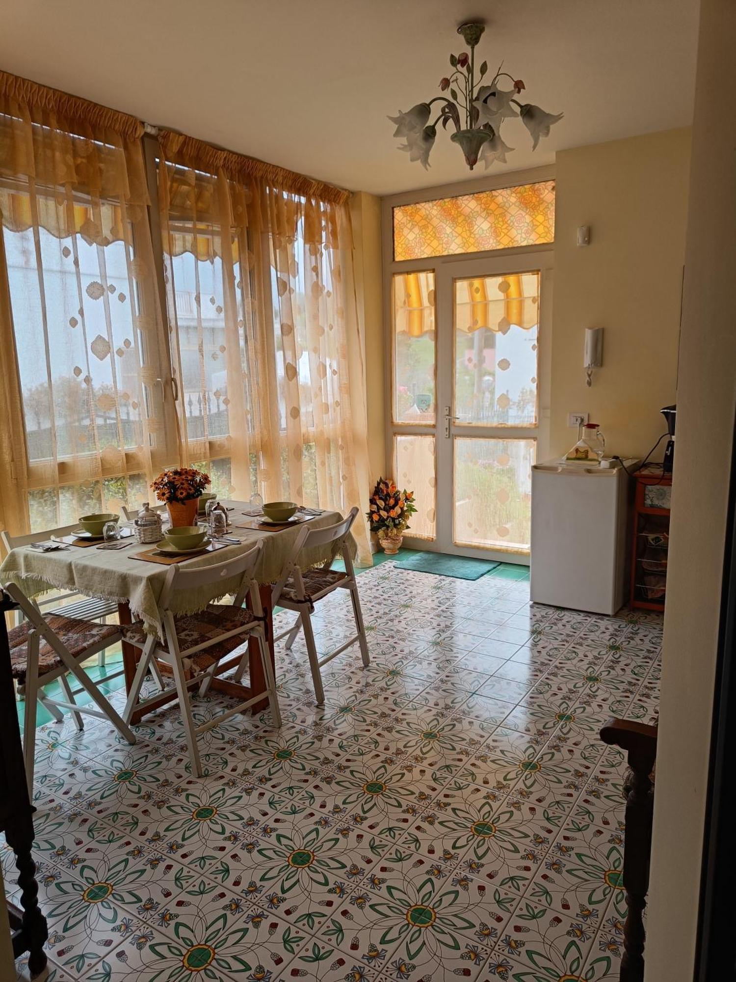 Bed And Breakfast Angolo Fiorito Civitavecchia Ngoại thất bức ảnh