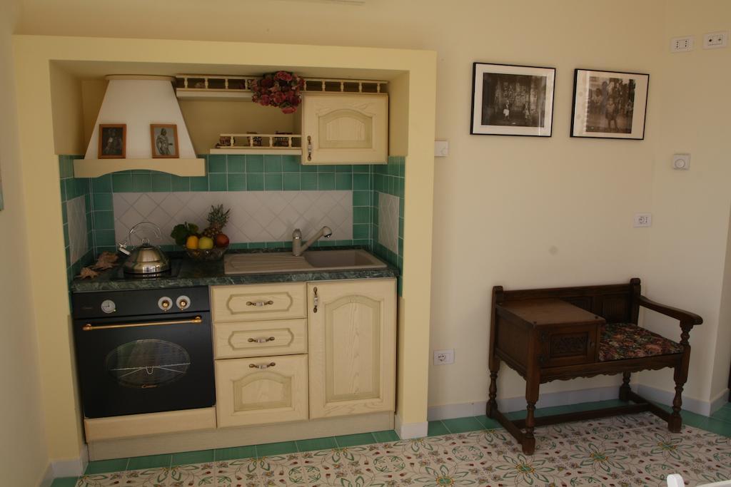 Bed And Breakfast Angolo Fiorito Civitavecchia Ngoại thất bức ảnh